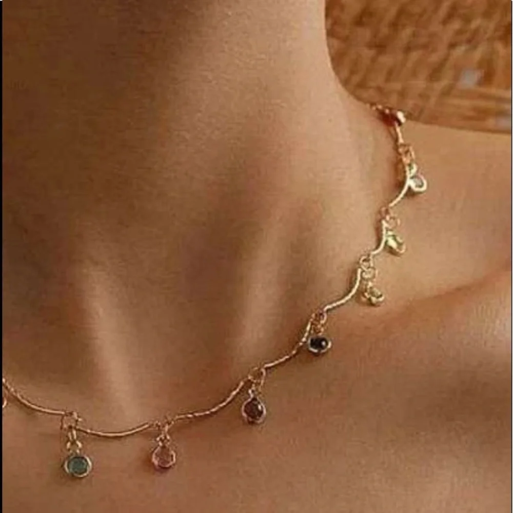 Candy Color Rhinestone Pendant Choker Necklace (Gold) - Picture 4 of 7